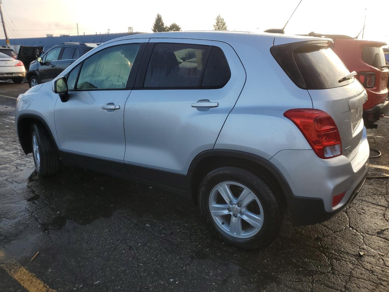 2020 Chevrolet Trax VIN 3GNCJKSB9LL337883 Copart auction photo, side damage thumbnail 2
