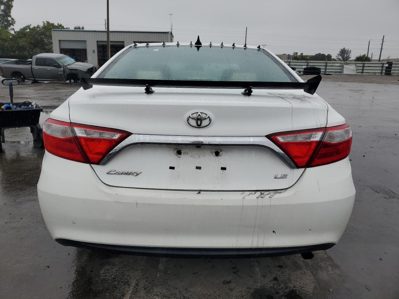 2016 Toyota Camry VIN 4T1BF1FKXGU168250 Copart auction photo, front end / side damage thumbnail 6