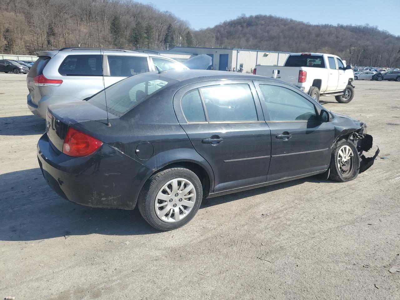 2010 Chevrolet Cobalt VIN 1G1AD5F55A7217182 Copart auction photo, front end / side damage thumbnail 3