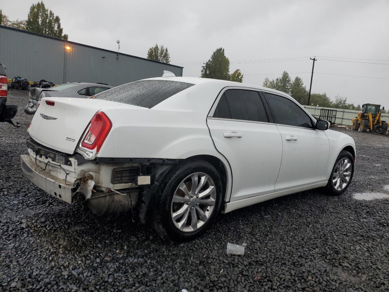2016 Chrysler 300 VIN 2C3CCARG4GH244495 Copart auction photo, front end / rear end damage thumbnail 3