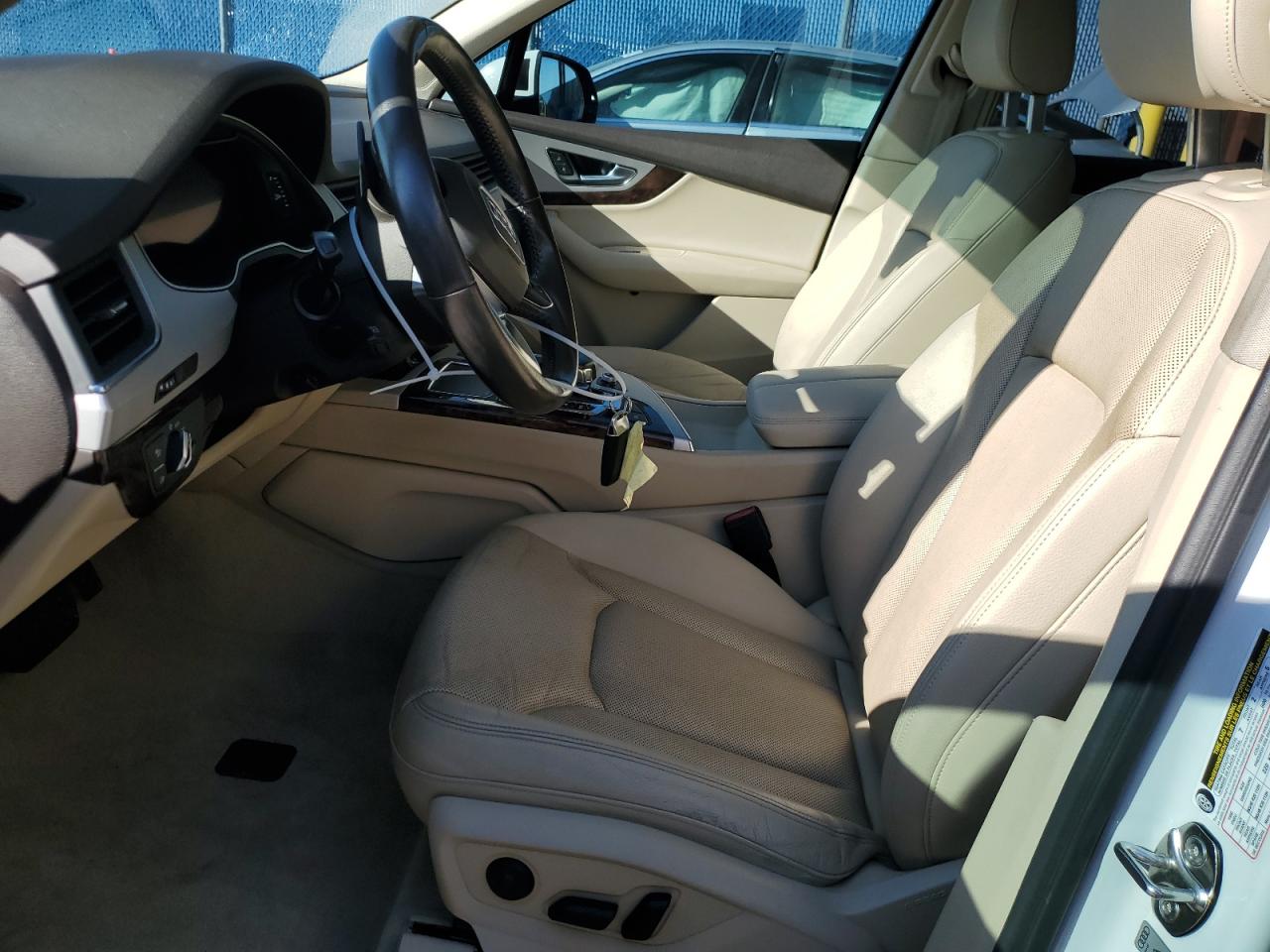 2018 Audi Q7 VIN WA1LHAF77JD009847 Copart auction photo, water/flood damage thumbnail 7