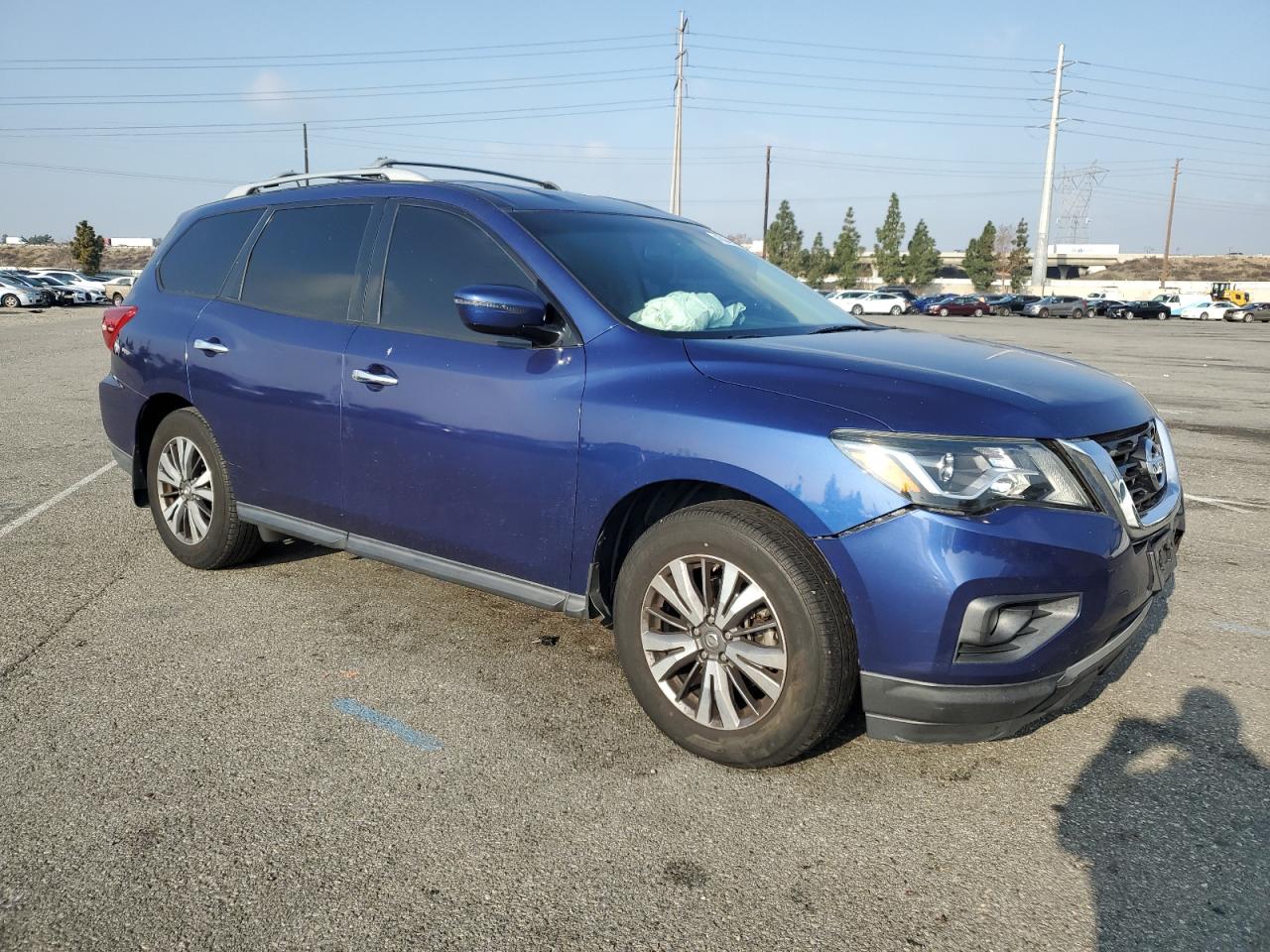 2017 Nissan Pathfinder VIN 5N1DR2MN5HC676233 Copart auction photo, front end damage thumbnail 4