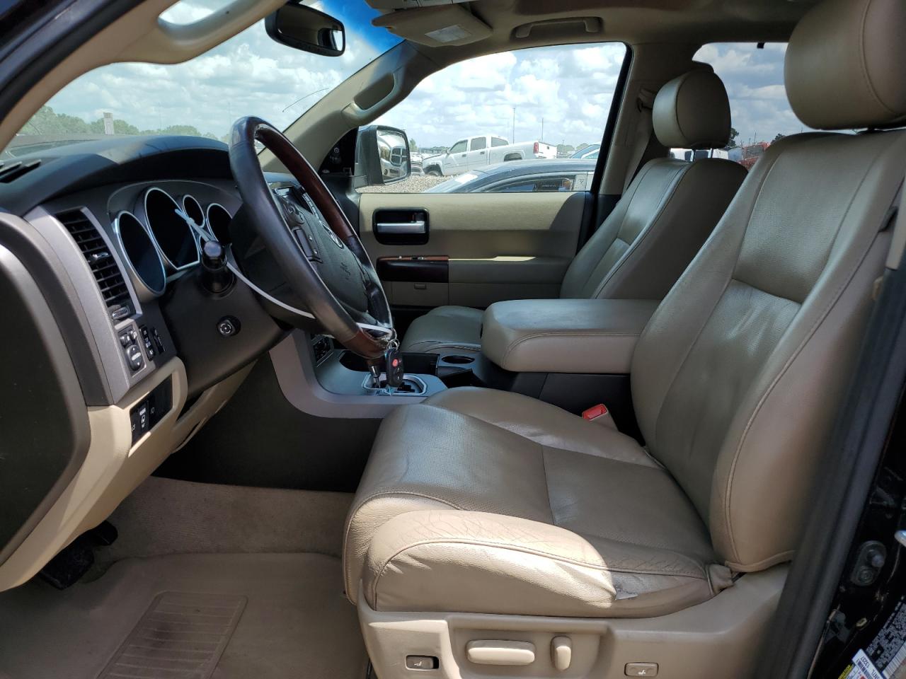 2011 Toyota Sequoia VIN 5TDYY5G11BS035766 Copart auction photo, front end damage thumbnail 7