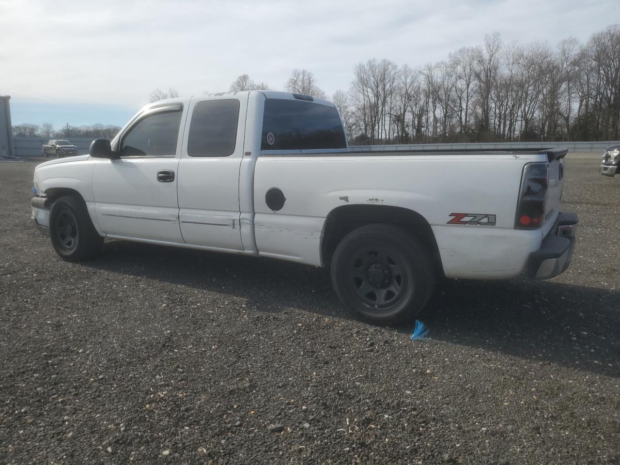 2004 Chevrolet Silverado VIN 2GCEC19V441229714 Copart auction photo, side damage thumbnail 2