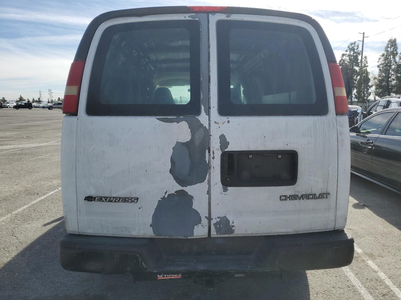 2005 Chevrolet Express VIN 1GCFG15X951231286 Copart auction photo, side damage thumbnail 6