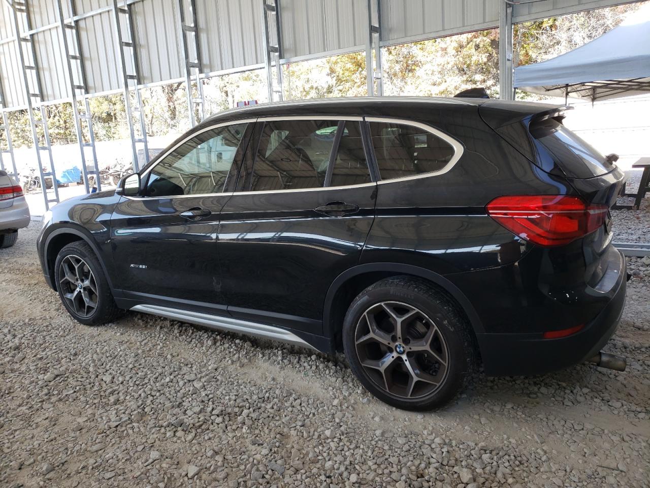 2018 BMW X1 VIN WBXHT3C3XJ5K28175 Copart auction photo, rear end / minor dent/scratches damage thumbnail 2