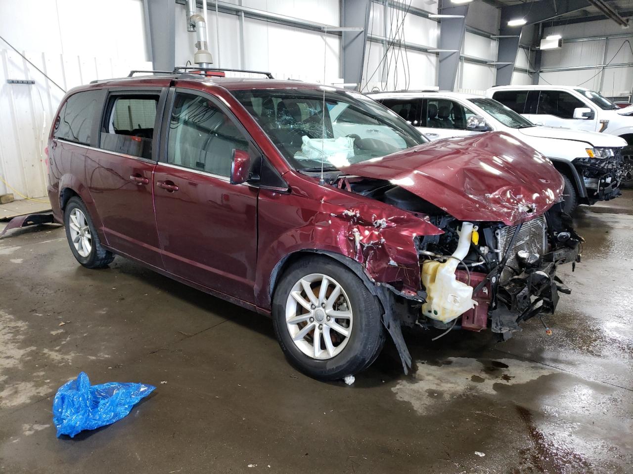 2019 Dodge Caravan VIN 2C4RDGCG4KR742794 Copart auction photo, front end damage thumbnail 4