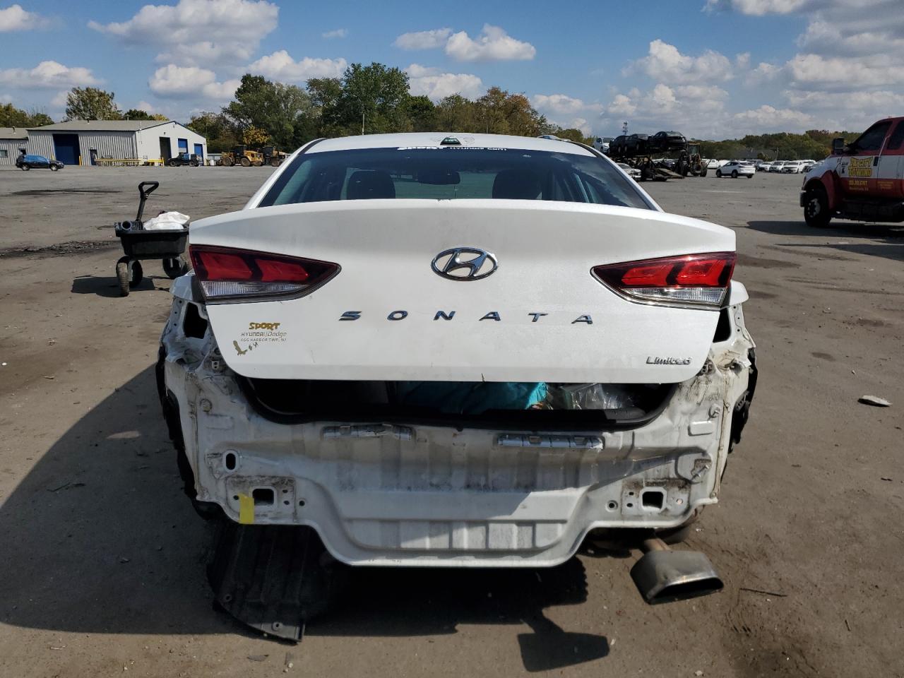 2018 Hyundai Sonata VIN 5NPE34AF0JH609956 Copart auction photo, rear end damage thumbnail 6