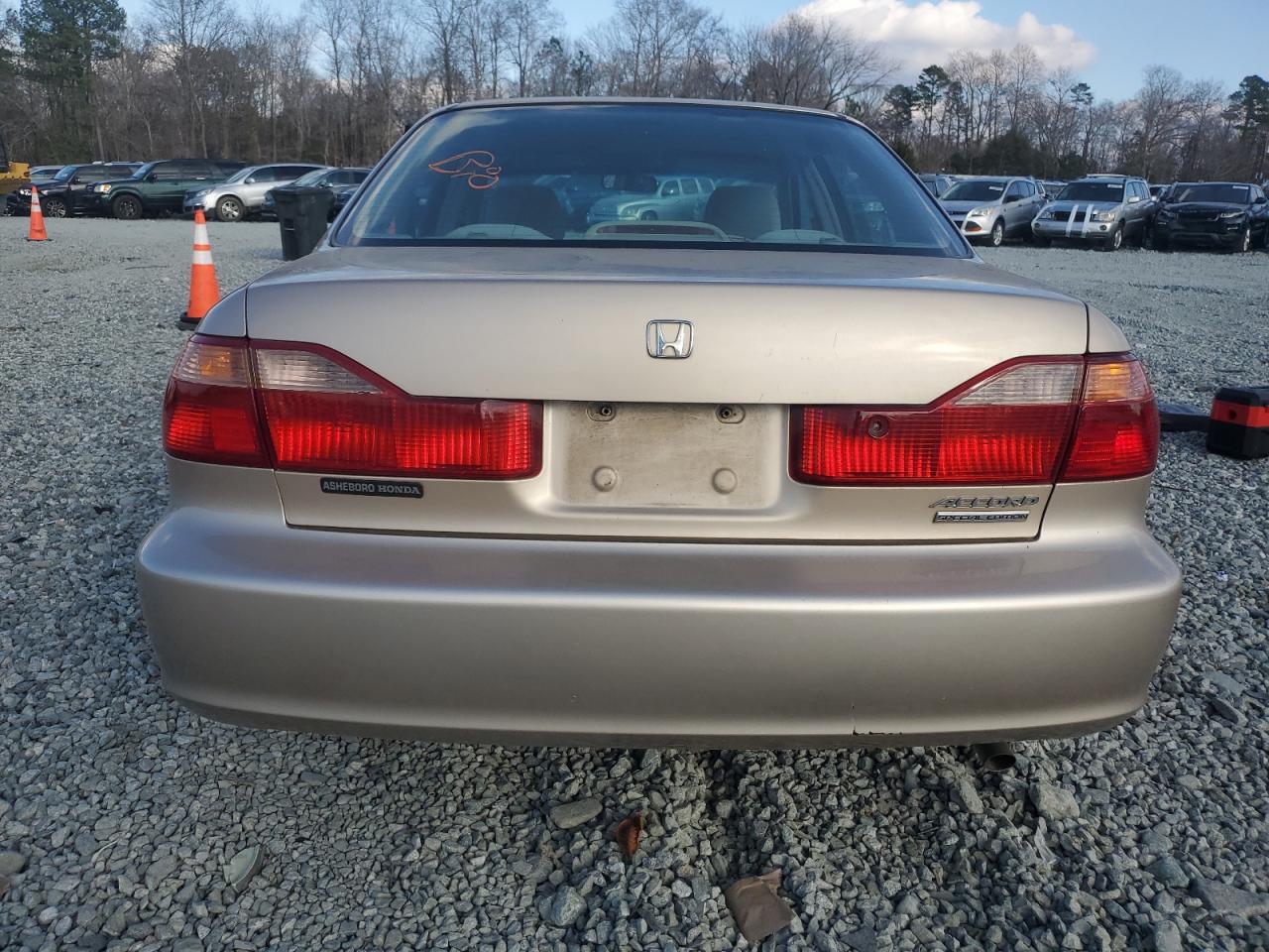 2000 Honda Accord VIN 1HGCG6691YA132306 Copart auction photo, all over damage thumbnail 6