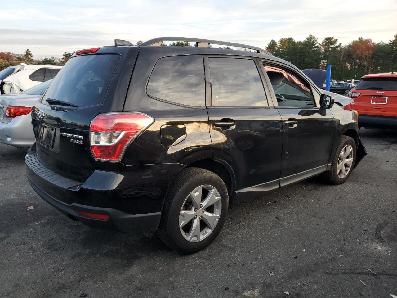 2016 Subaru Forester VIN JF2SJADC0GH551915 Copart auction photo, front end / minor dent/scratches damage thumbnail 3