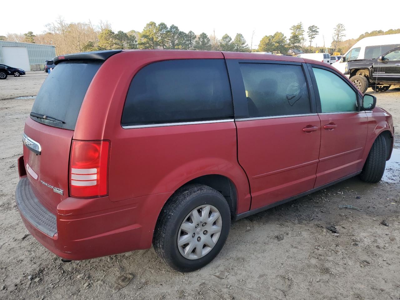 2009 Chrysler Town & Country VIN 2A8HR44E99R520683 Copart auction photo, front end / minor dent/scratches damage thumbnail 3
