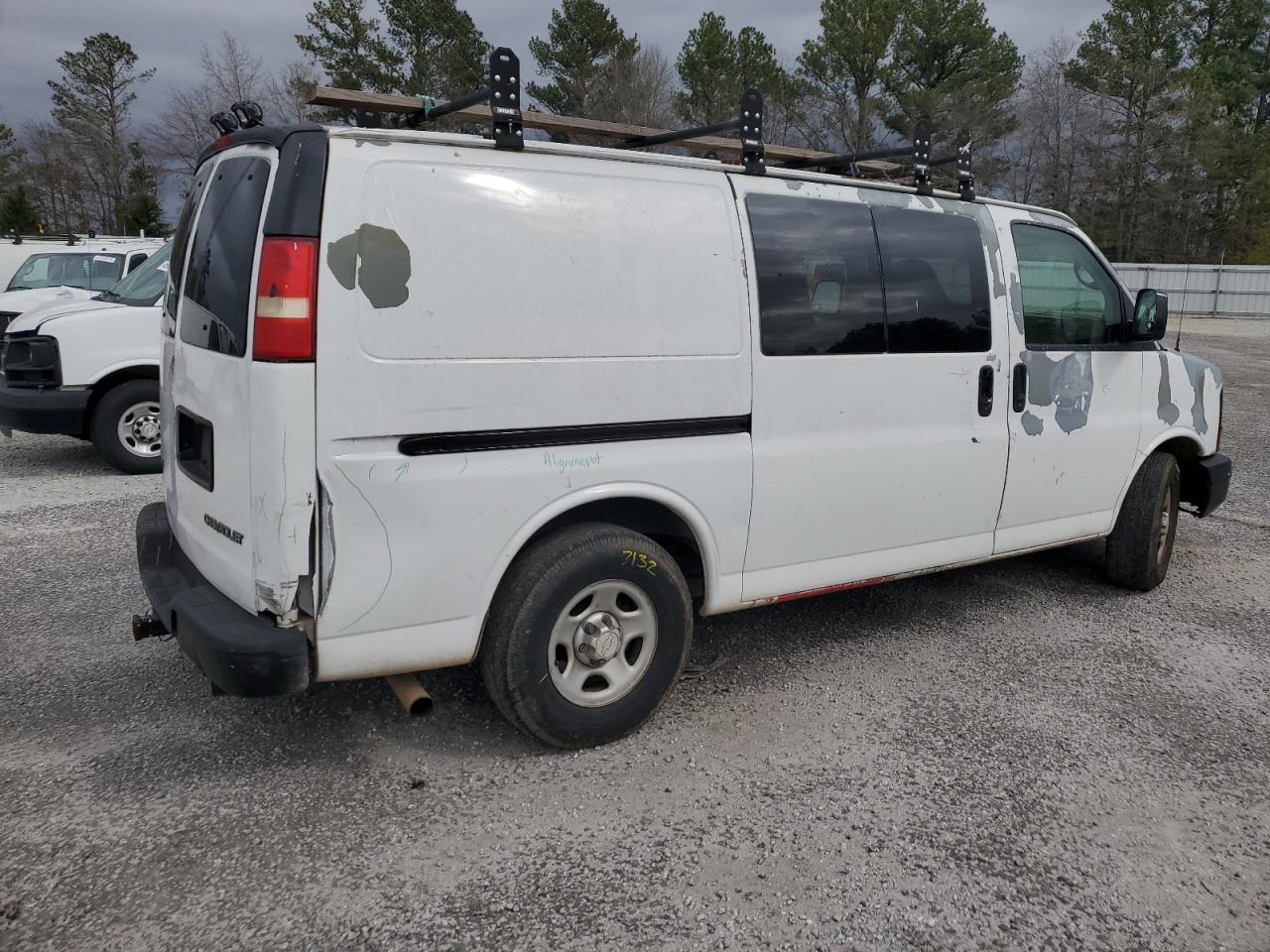 2006 Chevrolet Express VIN 1GCFG15X161209347 Copart auction photo, rear end damage thumbnail 3