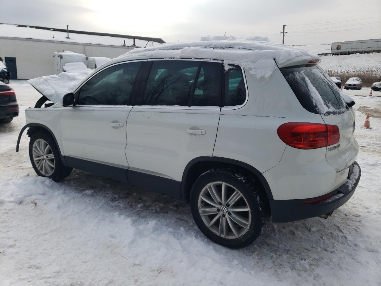 2015 Volkswagen Tiguan VIN WVGBV7AX7FW561697 Copart auction photo, front end damage thumbnail 2