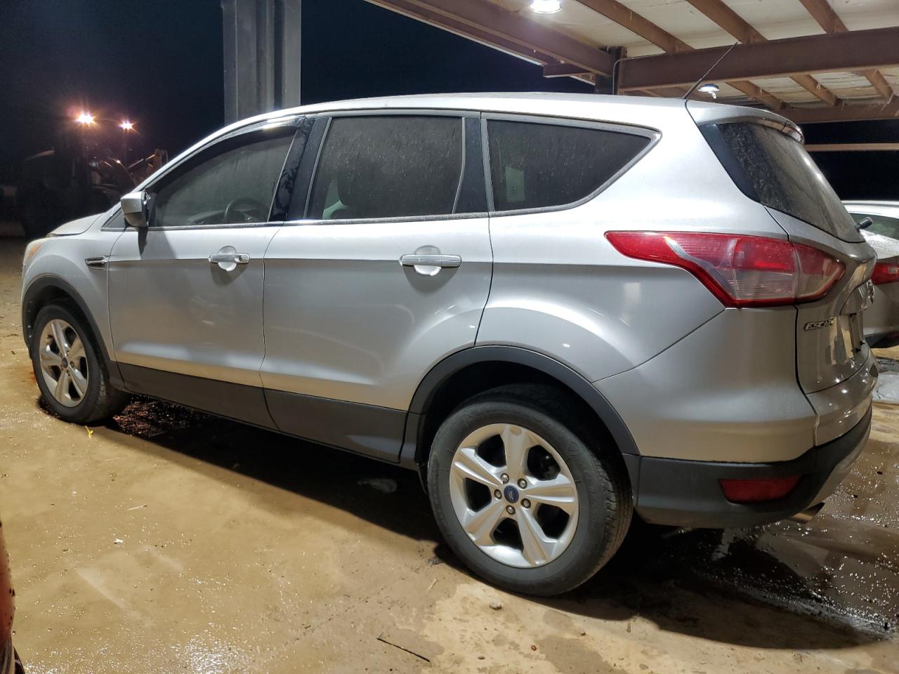 2015 Ford Escape VIN 1FMCU9GX8FUC13574 Copart auction photo, minor dent/scratches damage thumbnail 2