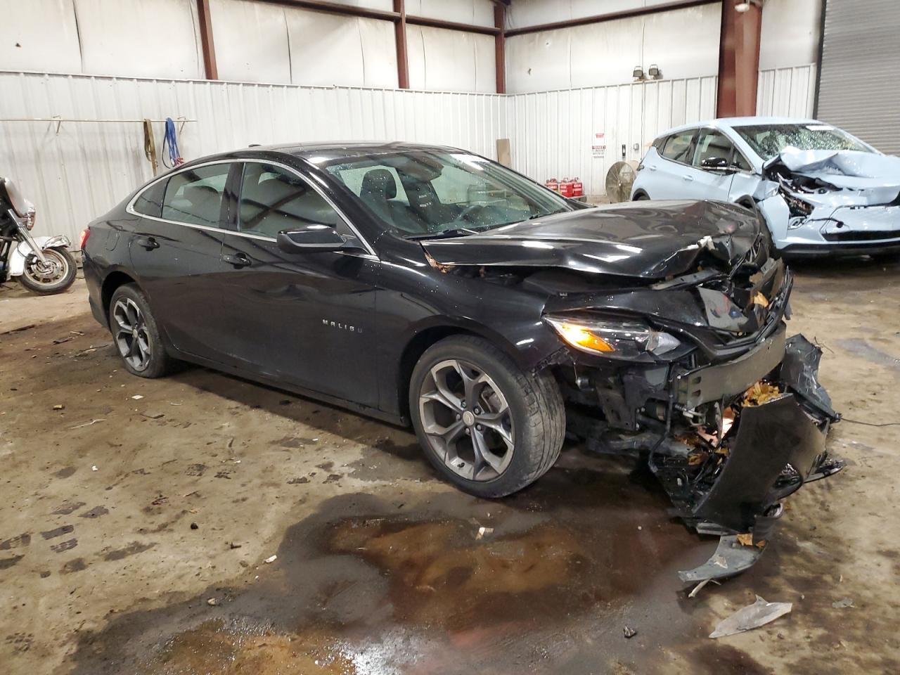 2020 Chevrolet Malibu VIN 1G1ZD5ST2LF104564 Copart auction photo, front end / mechanical damage thumbnail 4