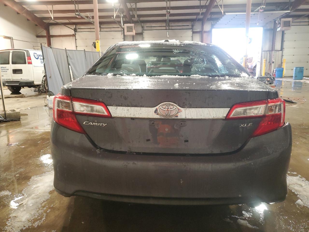 2012 Toyota Camry VIN 4T4BF1FK2CR190436 Copart auction photo, side / rear end damage thumbnail 6