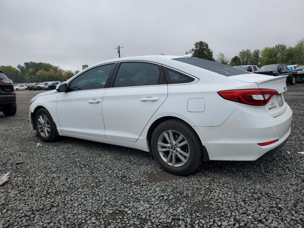 2015 Hyundai Sonata VIN 5NPE24AF3FH095384 Copart auction photo, front end / side damage thumbnail 2