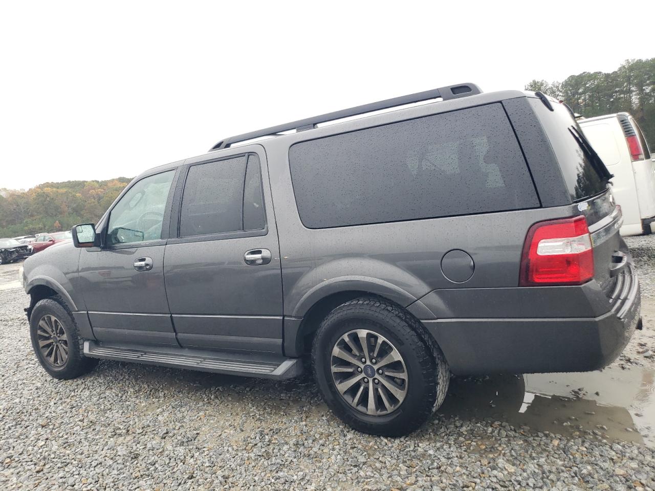 2015 Ford Expedition VIN 1FMJK1HT0FEF00637 Copart auction photo, front end / minor dent/scratches damage thumbnail 2