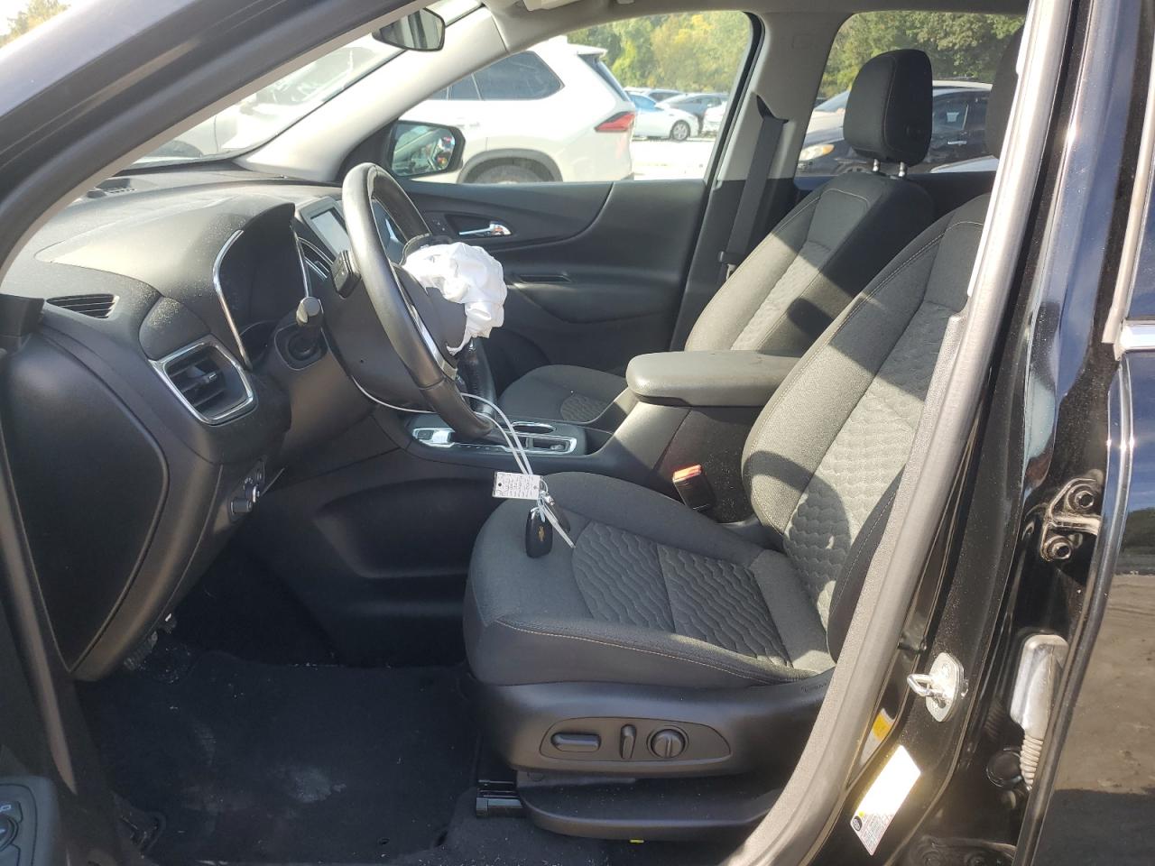 2020 Chevrolet Equinox VIN 2GNAXUEV7L6117542 Copart auction photo, front end / minor dent/scratches damage thumbnail 7