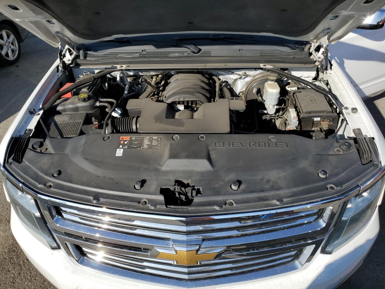 2019 Chevrolet Suburban VIN 1GNSKKKCXFR229285 Copart auction photo, top/roof damage thumbnail 12