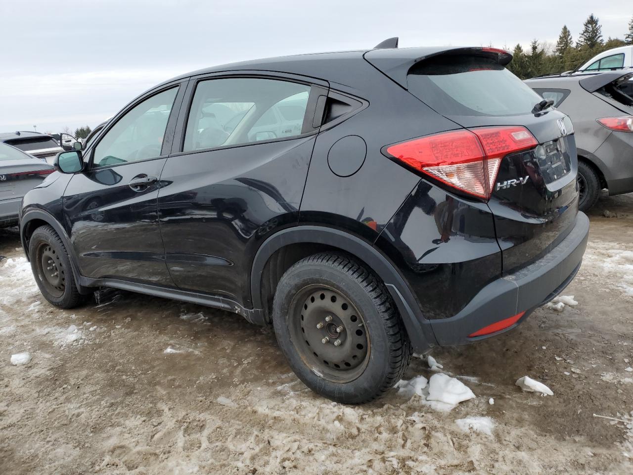 2018 Honda HR-V VIN 3CZRU6H3XJM108230 Copart auction photo, front end damage thumbnail 2