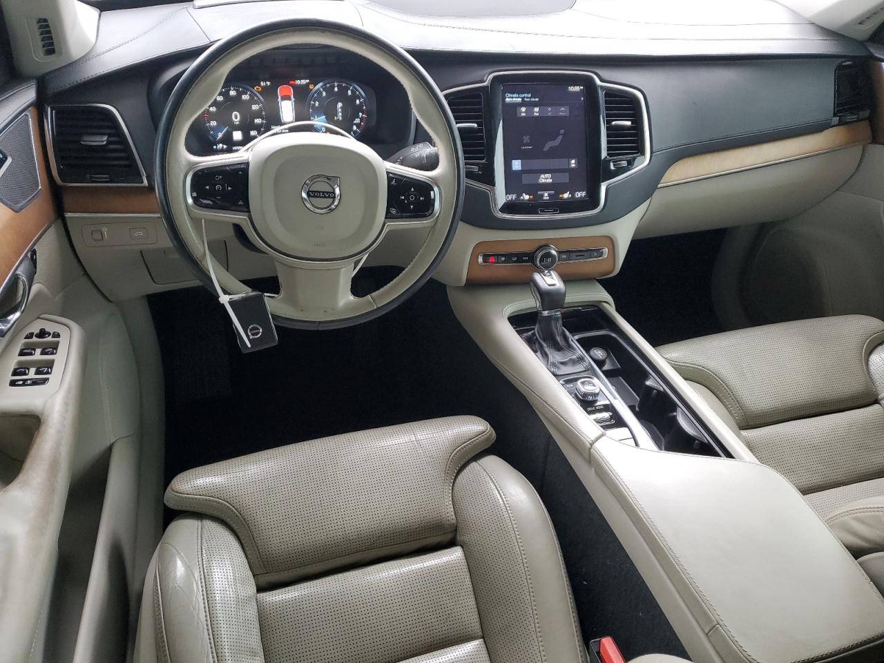 2016 Volvo XC90 VIN YV4A22PL9G1042209 Copart auction photo, normal wear damage thumbnail 8