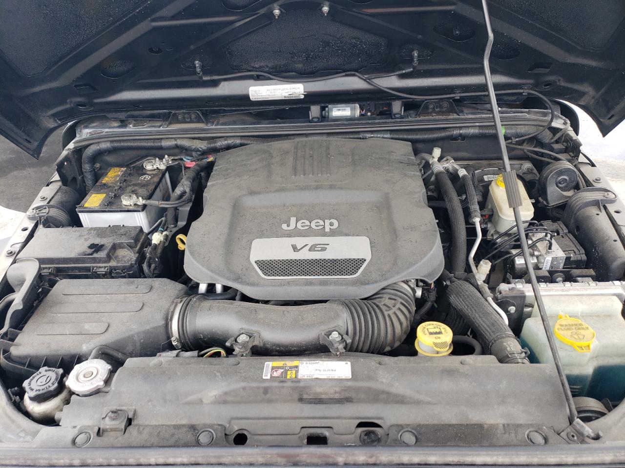 2016 Jeep Wrangler VIN 1C4BJWDG3GL301788 Copart auction photo, vandalism damage thumbnail 14