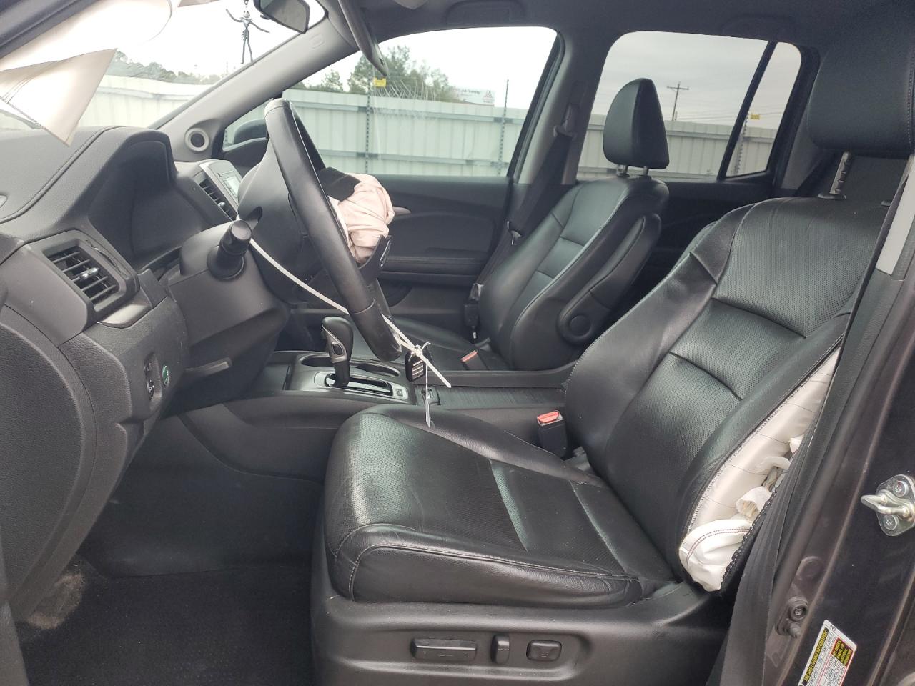 2017 Honda Ridgeline VIN 5FPYK3F58HB011088 Copart auction photo, front end / side damage thumbnail 7