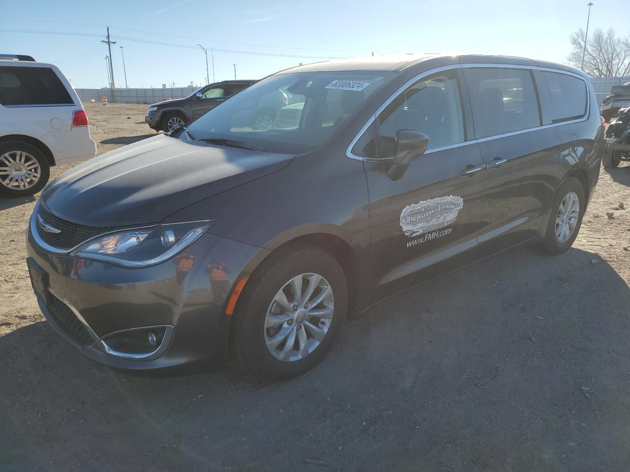 2019 Chrysler Pacifica VIN 2C4RC1FG5KR599608