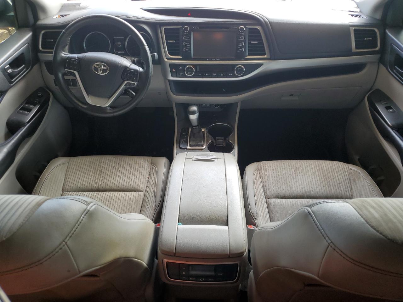 2017 Toyota Highlander VIN 5TDZZRFH4HS228607 Copart auction photo, front end damage thumbnail 8