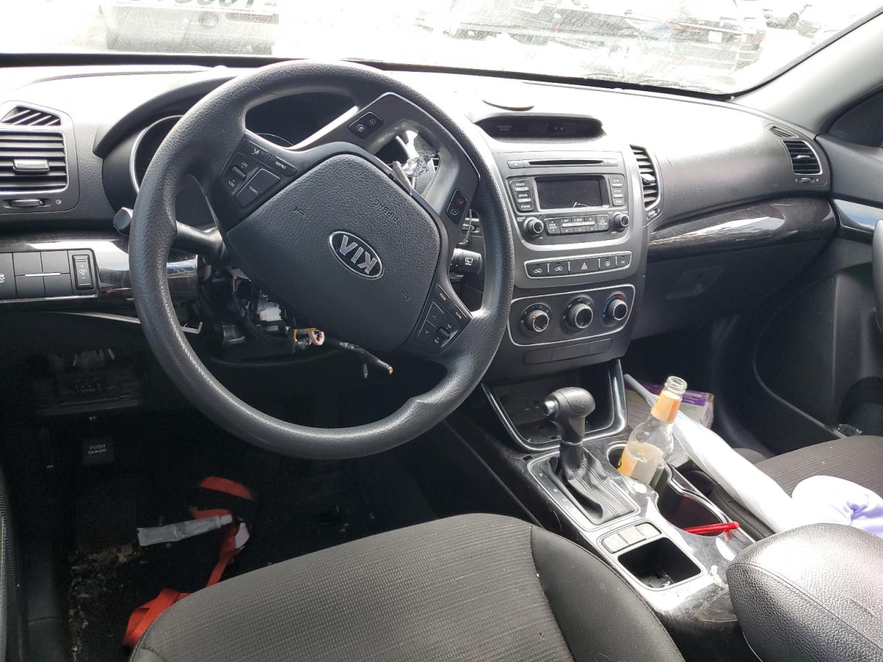 2015 KIA Sorento VIN 5XYKT4A71FG631748 Copart auction photo, vandalism / undercarriage damage thumbnail 8