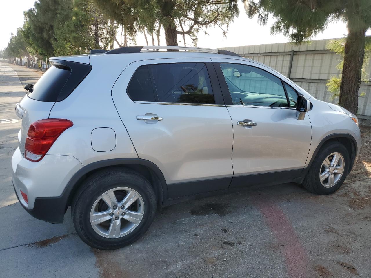 2019 Chevrolet Trax VIN KL7CJLSB4KB909034 Copart auction photo, burn - engine / mechanical damage thumbnail 3