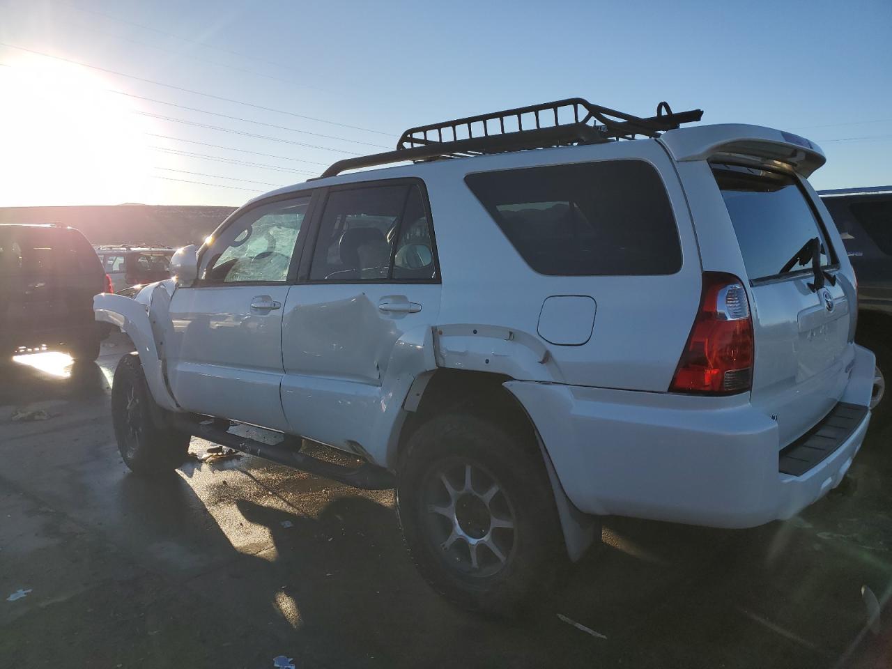 2008 Toyota 4Runner VIN JTEBU14R98K027589 Copart auction photo, front end / side damage thumbnail 2