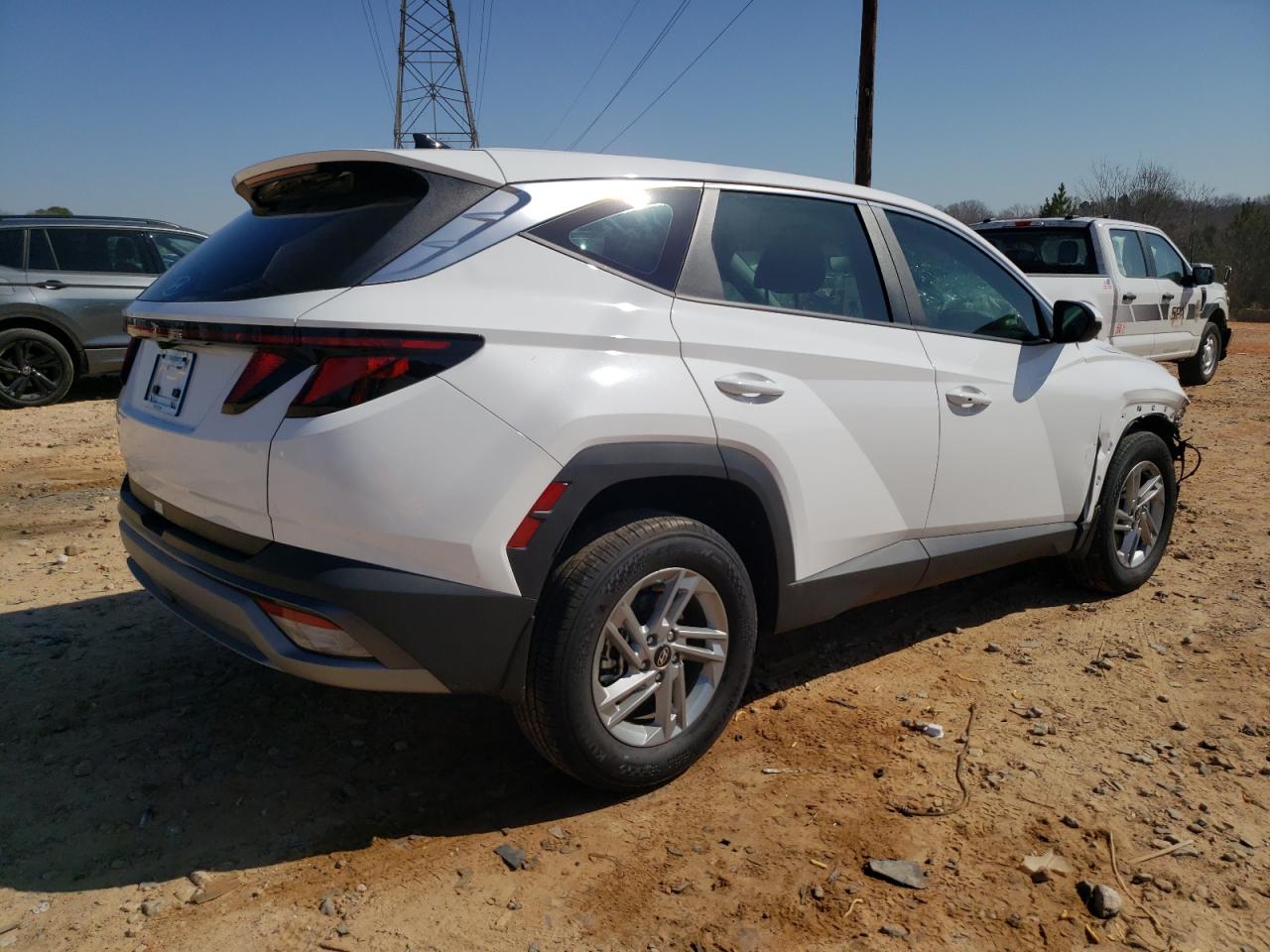 2025 Hyundai Tucson VIN 5NMJA3DEXSH452372 Copart auction photo, front end / side damage thumbnail 3