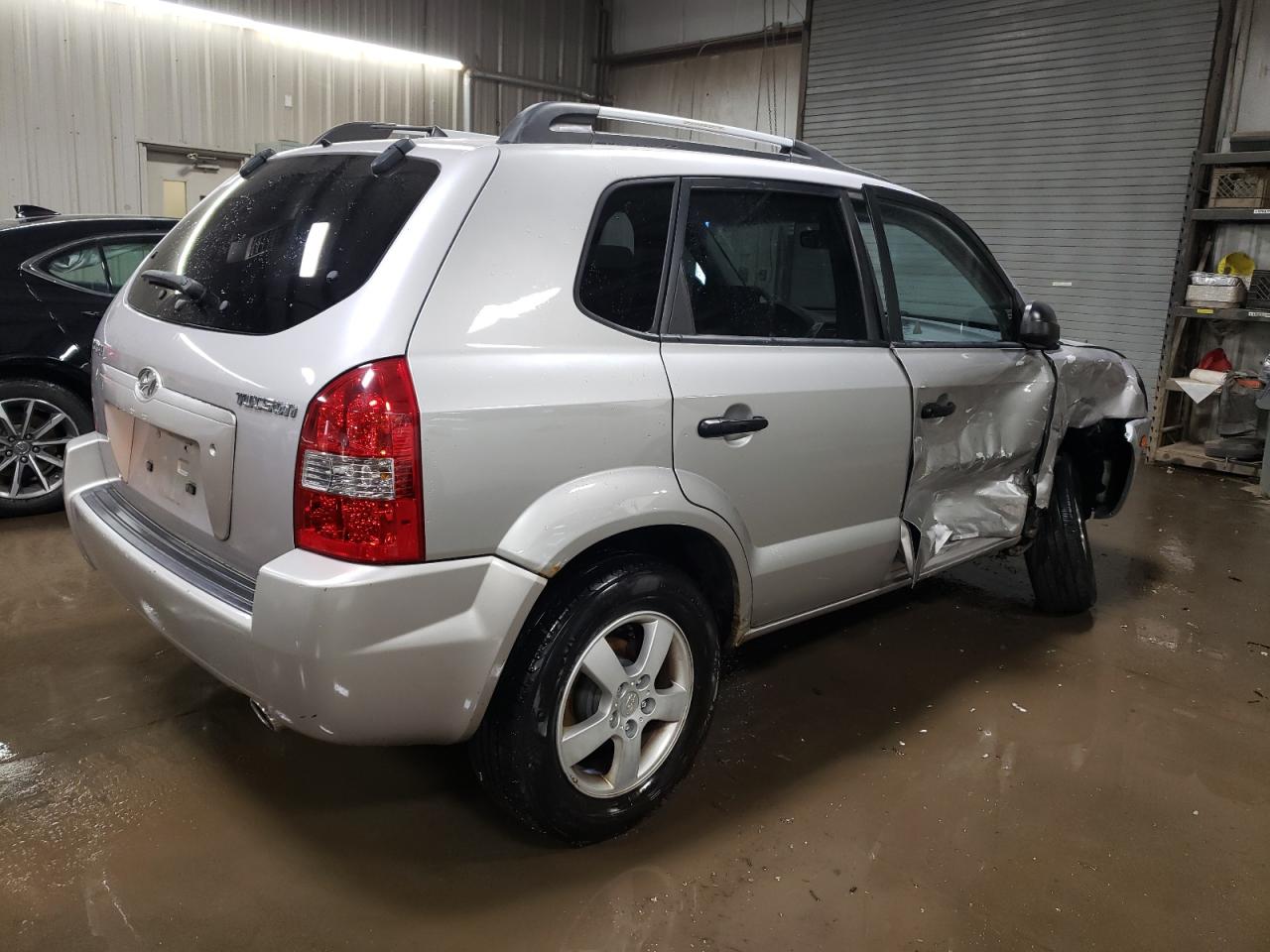 2005 Hyundai Tucson VIN KM8JM12B25U074044 Copart auction photo, side damage thumbnail 3
