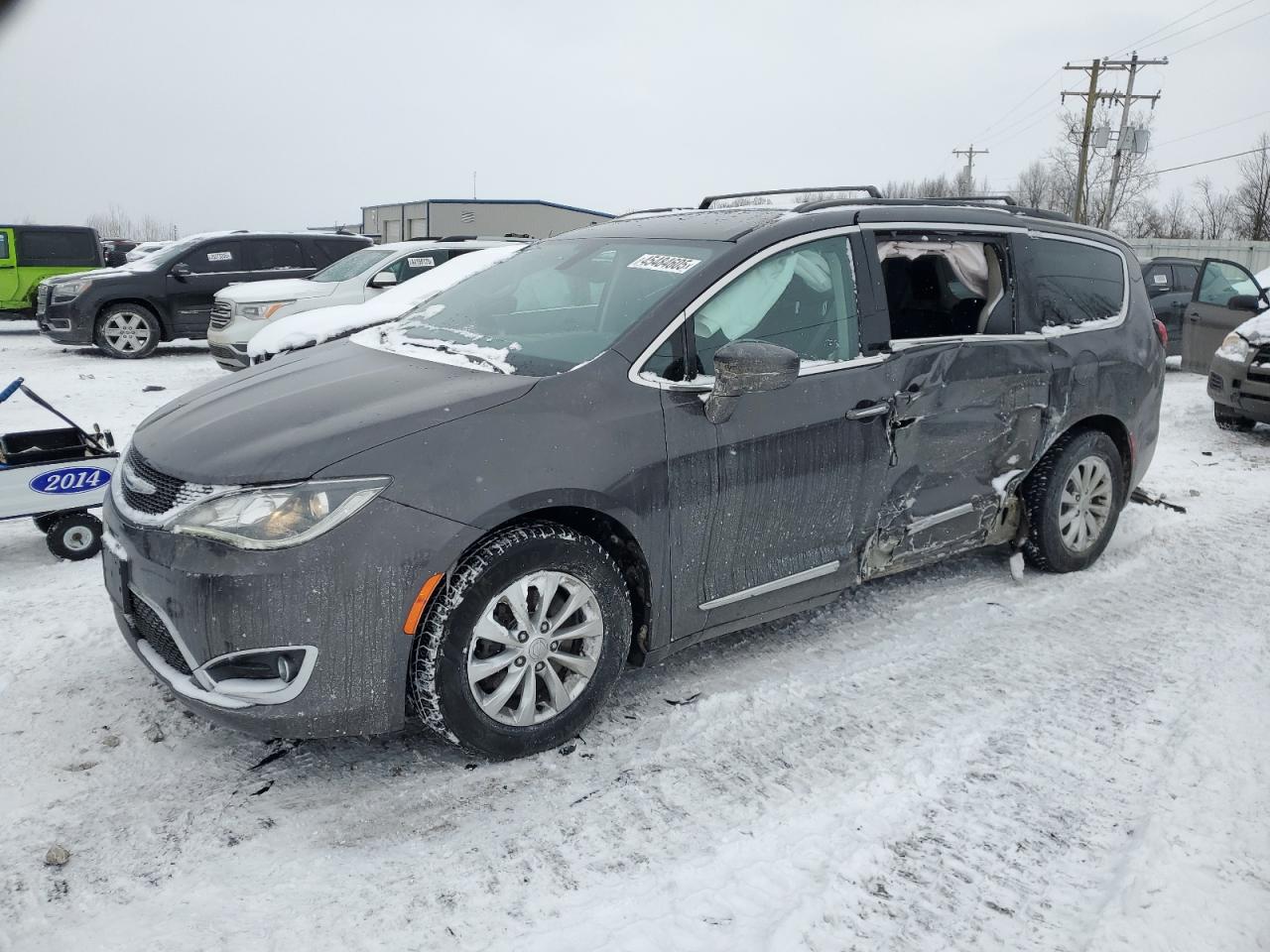 2017 Chrysler Pacifica VIN 2C4RC1BG2HR564586