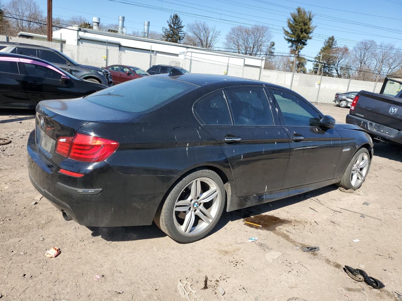 2011 BMW 5er VIN WBAFR7C55BC807449 Copart auction photo, front end damage thumbnail 3