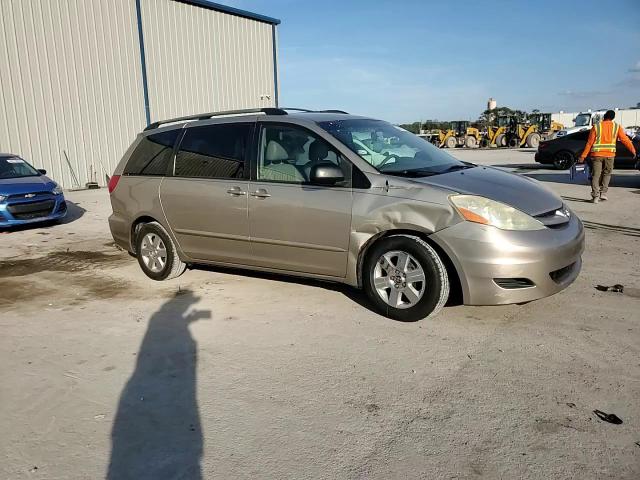 2006 Toyota Sienna VIN 5TDZA23C26S430429 Copart auction photo, front end damage thumbnail 12