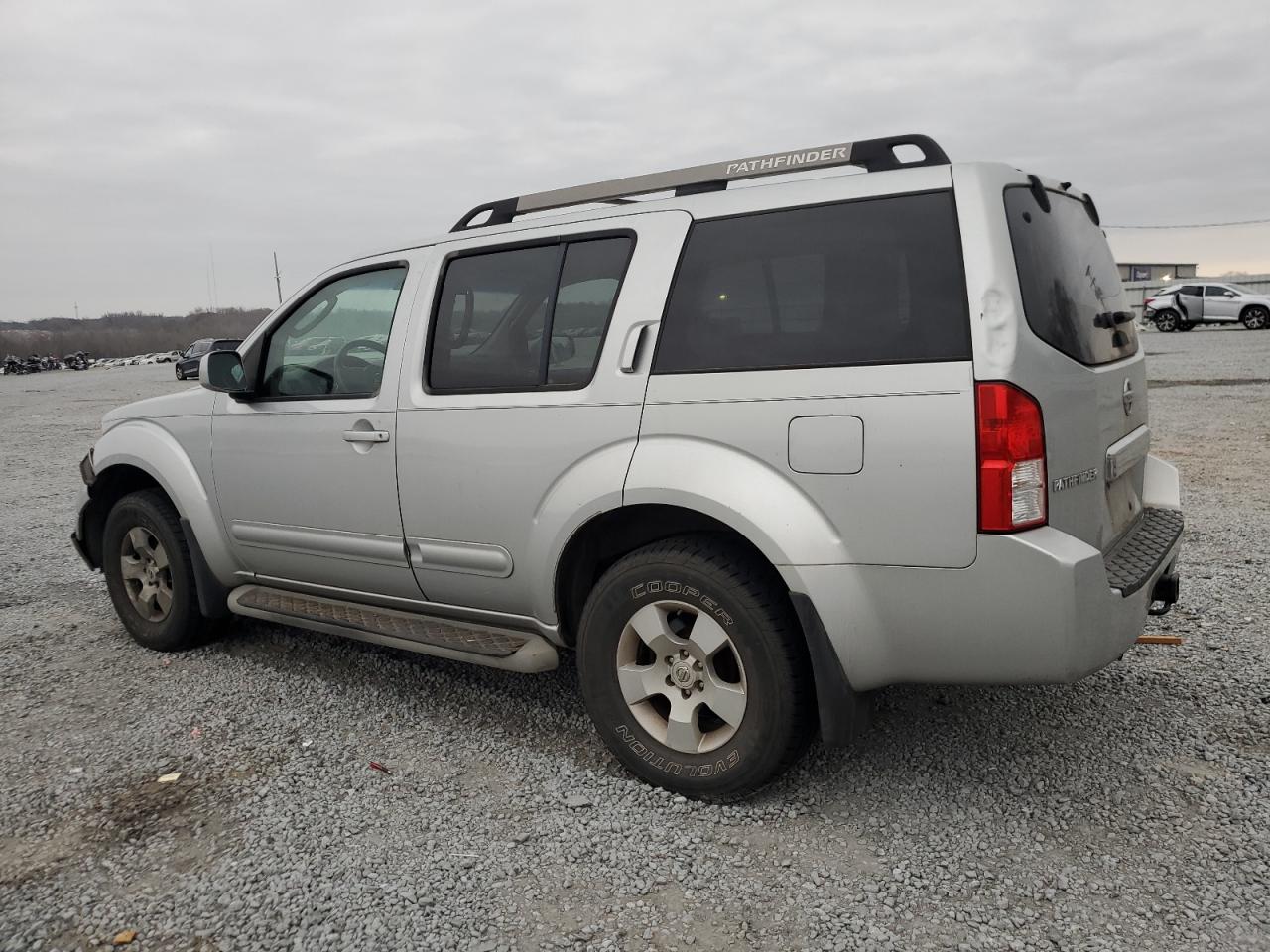 2005 Nissan Pathfinder VIN 5N1AR18W25C751479 Copart auction photo, front end damage thumbnail 2