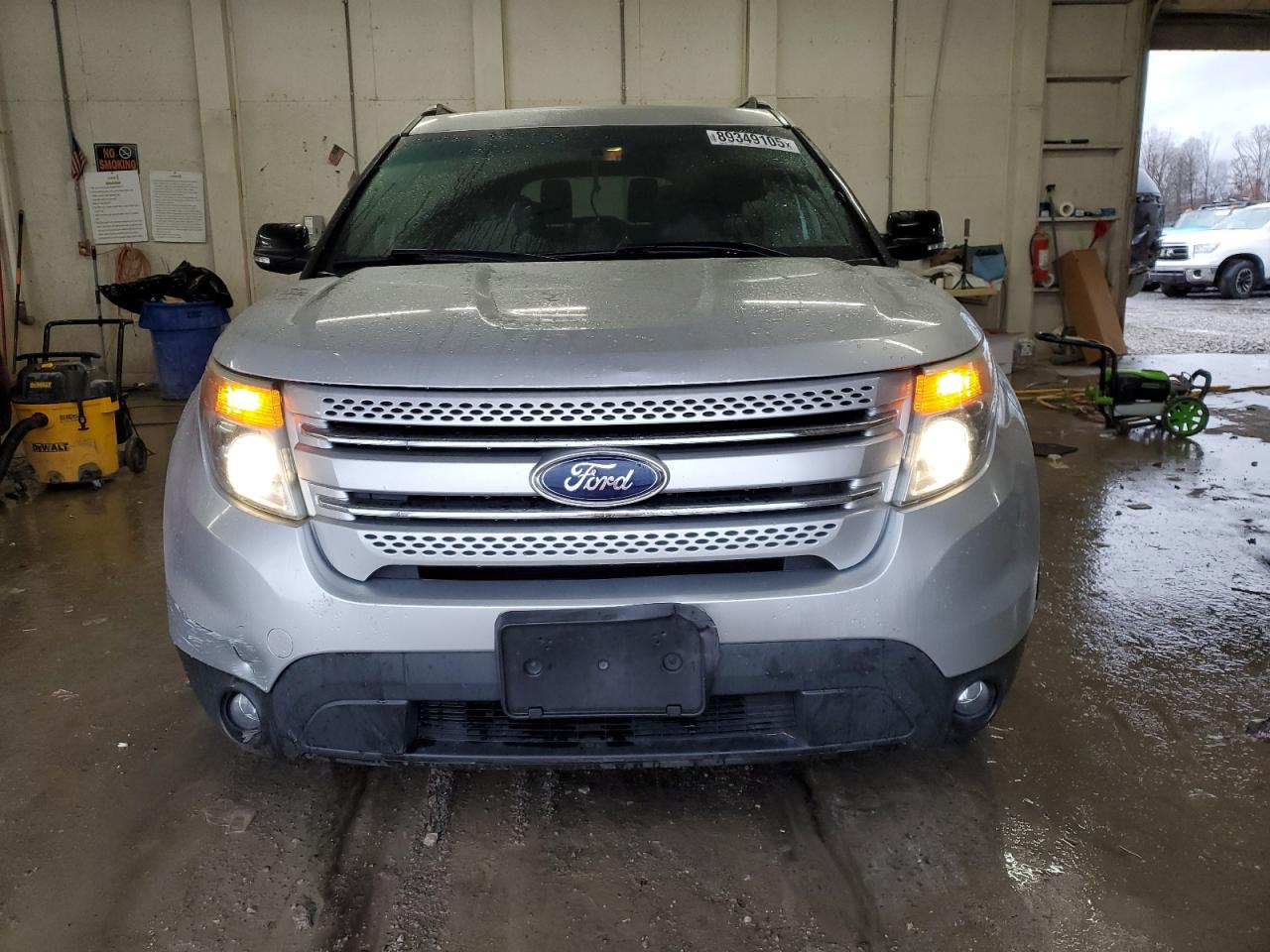 2014 Ford Explorer VIN 1FM5K8D87EGB99220 Copart auction photo, front end / side damage thumbnail 5