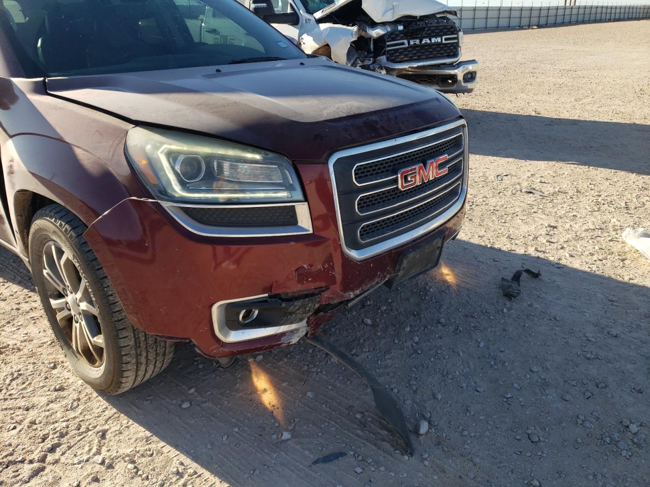 2016 GMC Acadia VIN 1GKKRRKD7GJ333453 Copart auction photo, front end damage thumbnail 9