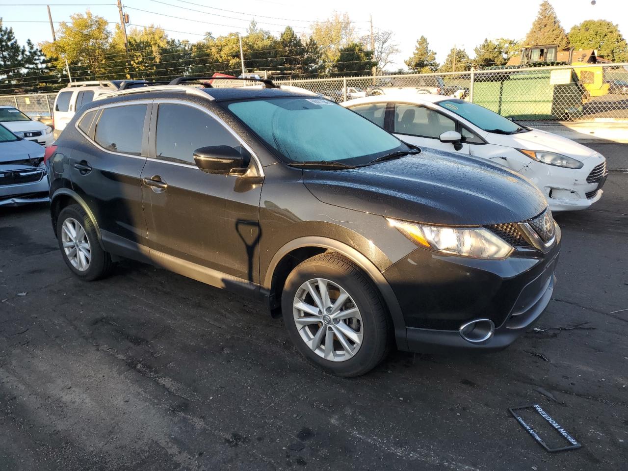 2018 Nissan Rogue VIN JN1BJ1CR1JW254257 Copart auction photo, hail damage thumbnail 4