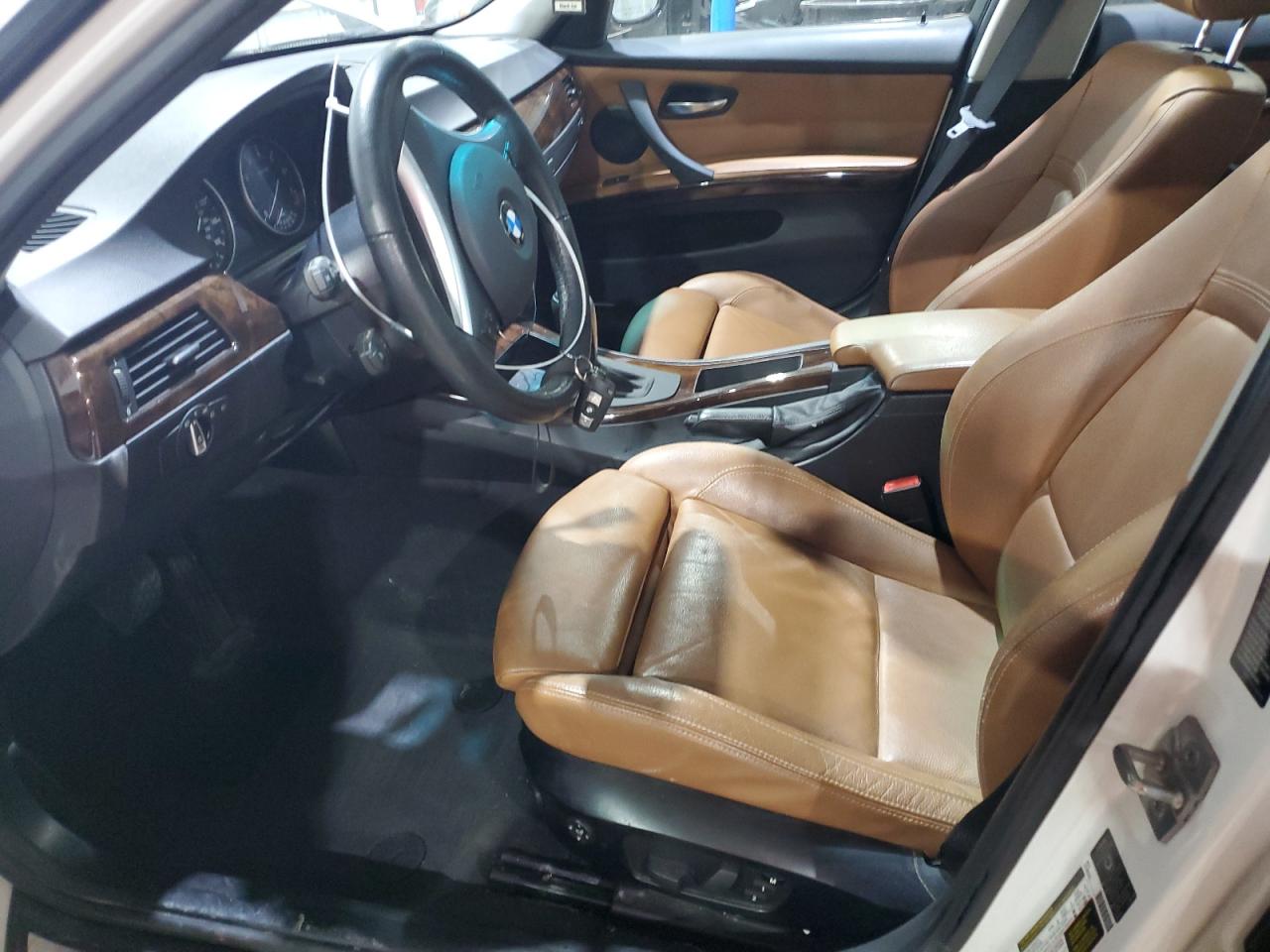 2011 BMW 3er VIN WBAPK5G58BNN79992 Copart auction photo, front end / minor dent/scratches damage thumbnail 7