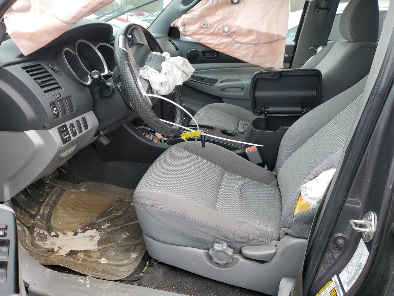 2015 Toyota Tacoma VIN 5TFJX4GN4FX041417 Copart auction photo, front end / rear end damage thumbnail 7