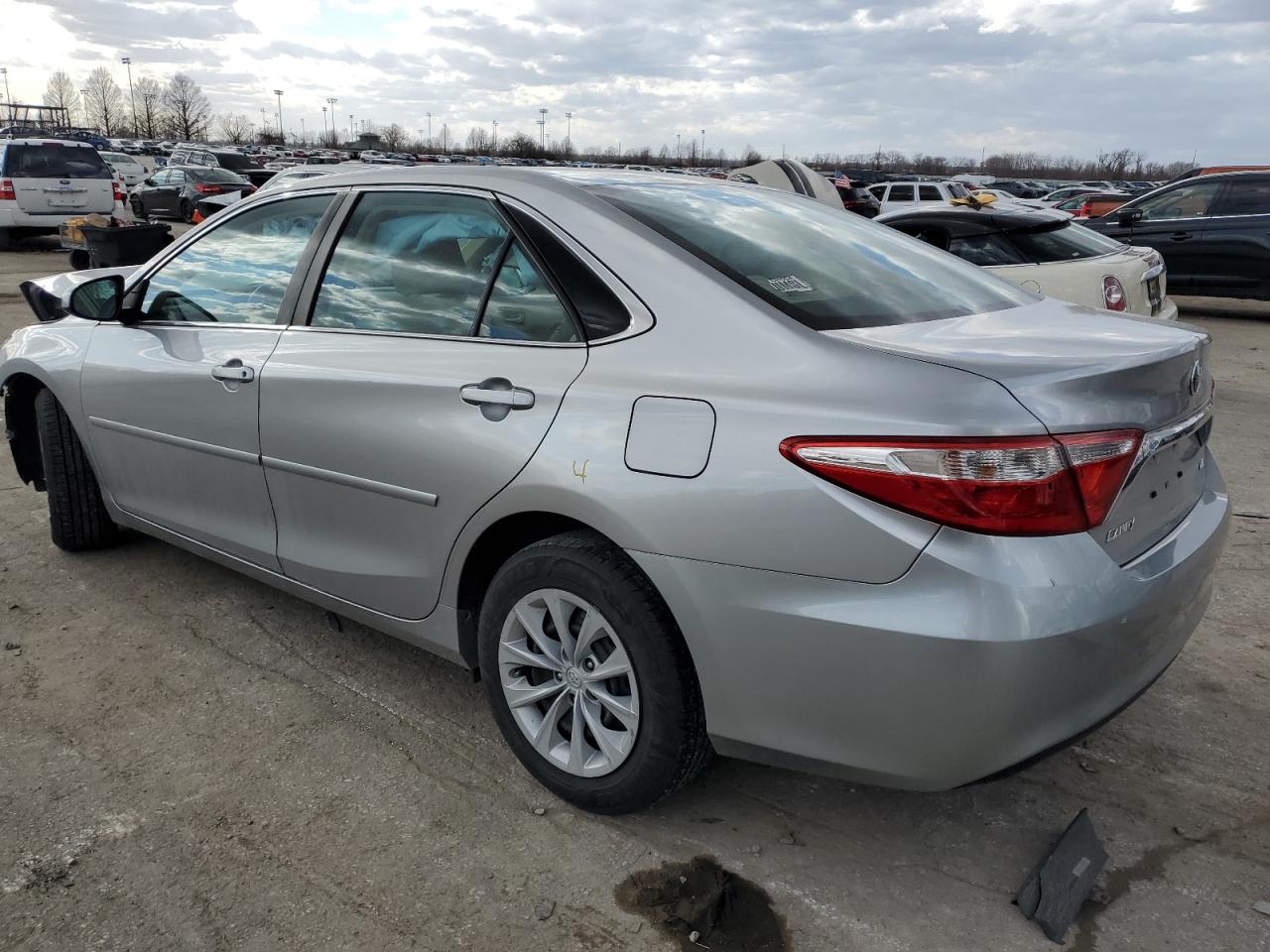 2015 Toyota Camry VIN 4T4BF1FK1FR515758 Copart auction photo, front end damage thumbnail 2