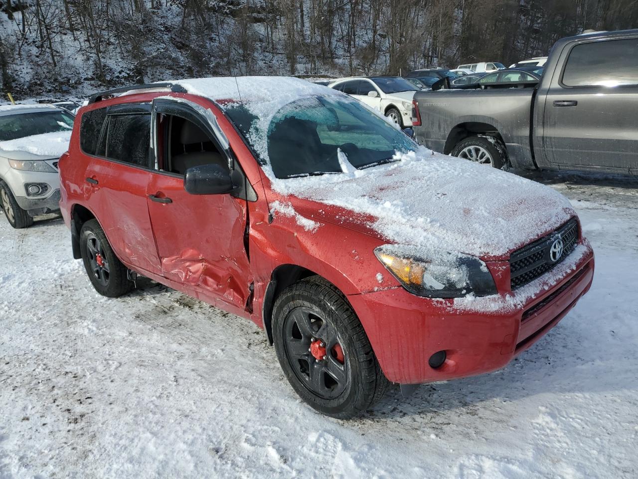 2008 Toyota RAV 4 VIN JTMBD33V886086981 Copart auction photo, side / minor dent/scratches damage thumbnail 4