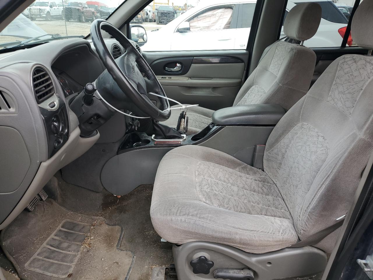 2004 GMC Envoy VIN 1GKDT13S642334575 Copart auction photo, front end / side damage thumbnail 7