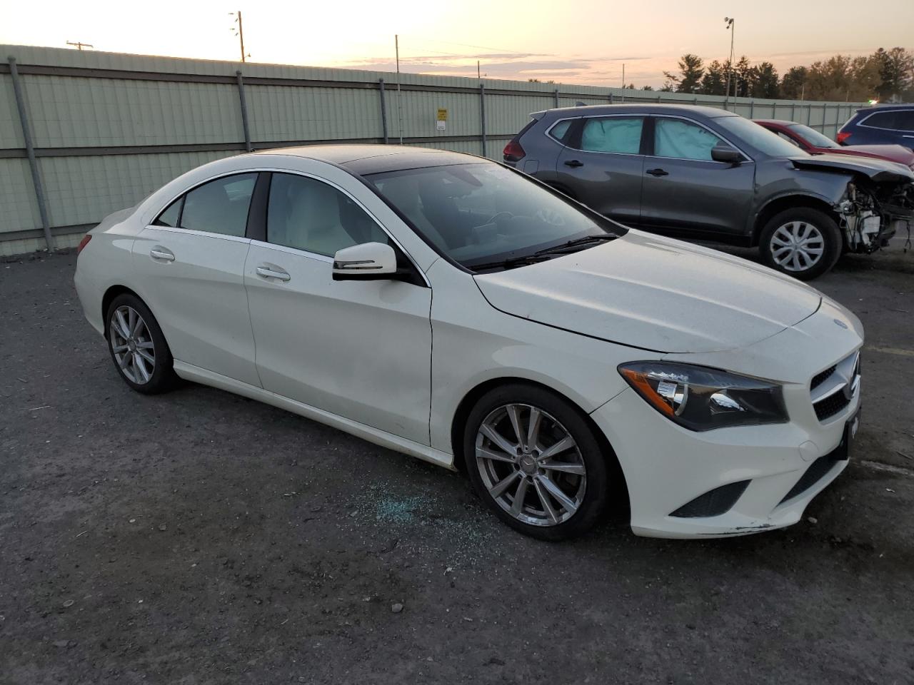 2016 Mercedes-Benz CLA-klasse VIN WDDSJ4GB3GN336619 Copart auction photo, front end damage thumbnail 4