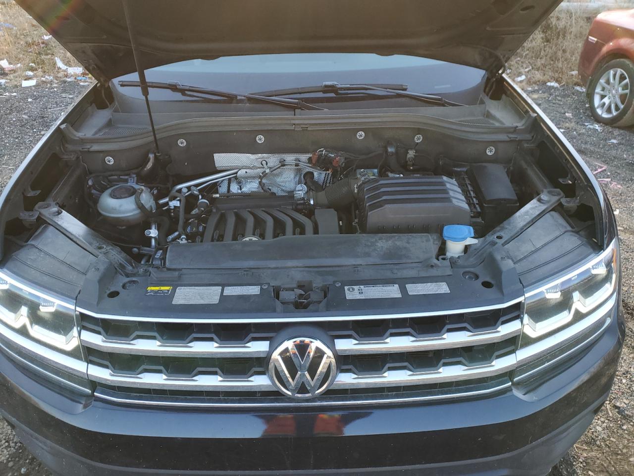2018 Volkswagen Atlas VIN 1V2KR2CA5JC566183 Copart auction photo, minor dent/scratches damage thumbnail 12