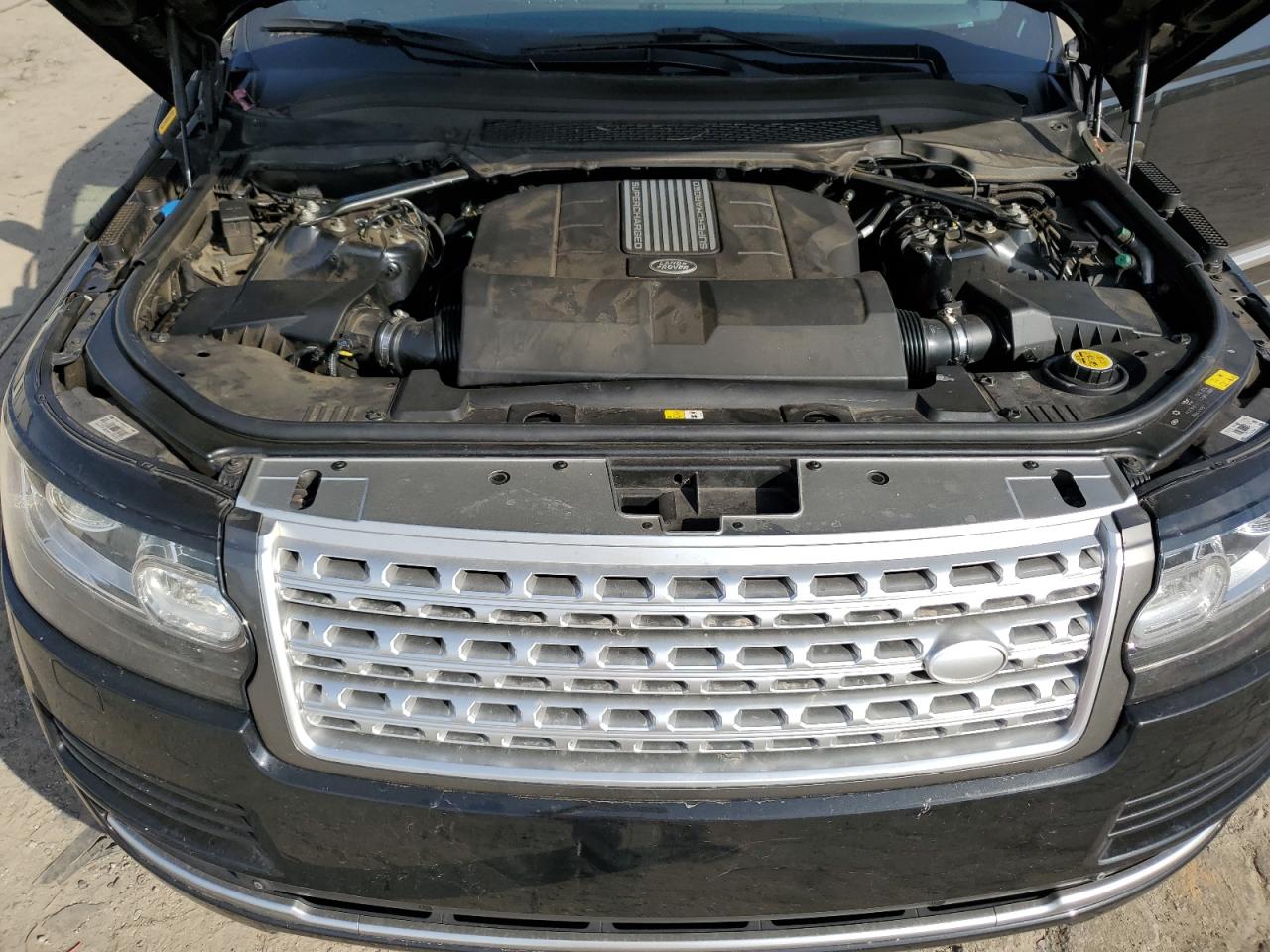 2015 Land Rover Range Rover VIN SALGS2VF9FA204602 Copart auction photo, front end / water/flood damage thumbnail 12